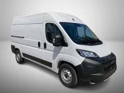 Peugeot Boxer 2.2 BlueHDI EAT8 140 L2H2 335 (2026) - Foto 2