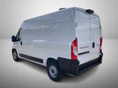 Peugeot Boxer 2.2 BlueHDI EAT8 140 L2H2 335 (2026) - Foto 7