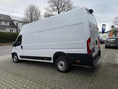 Peugeot Boxer 2.2 BlueHDI EAT8 190 L4H3 335 (2026) - Foto 5