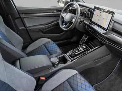 VW Golf (2025) - Photo 6