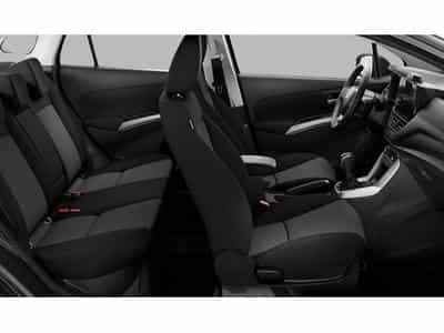 Suzuki S-Cross (2025) - Photo 7