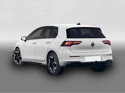 VW Golf (2025) - Photo 2