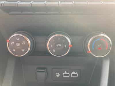 Renault Clio 1.0 TCe 90  Evolution (2025) - Photo 15