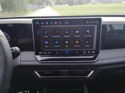 VW Tiguan 2.0 TDI 142 kW 4Motion R-Line (2025) - Photo 8