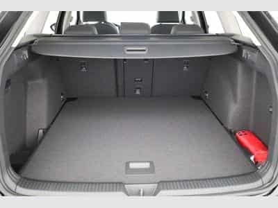 VW Golf Variant 1.5 TSI 110 kW Life (2026) - Foto 12
