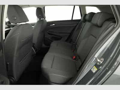 VW Golf Variant VIII 2.0 (2026) - Photo 10