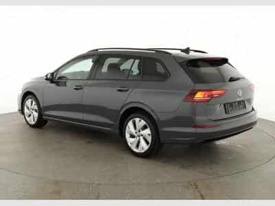 VW Golf Variant VIII 2.0 (2026) - Photo 3