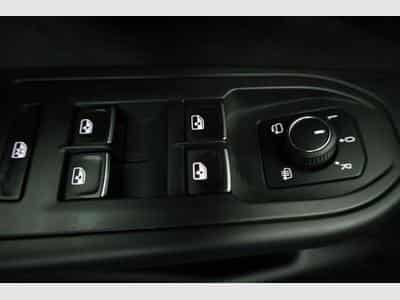 VW Golf Variant 1.5 TSI 110 kW R-Line (2026) - Photo 7