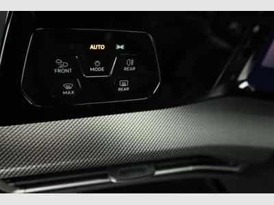 VW Golf Variant 1.5 TSI 110 kW R-Line (2026) - Photo 8