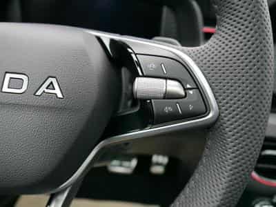 Skoda Kamiq Monte Carlo (2026) - Foto 12