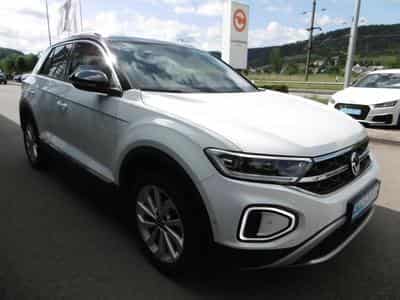 VW T-Roc Style 1.5 TSI (2024) - Photo 11