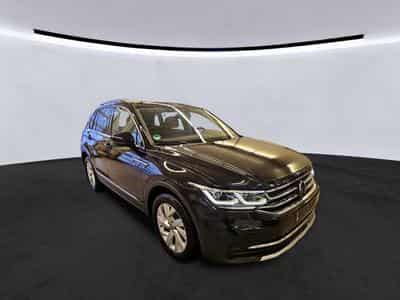 VW Tiguan Elegance 2.0 TDI 150CV DSG7 *PANO* MATRIX *ACC * (2022) - Photo 3