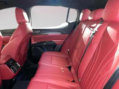Maserati Grecale 2.0 L4 MHEV Modena 4x4 Aut. (2023) - Photo 11