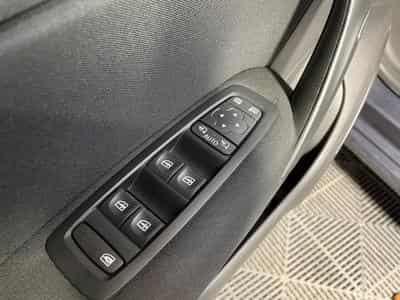 Renault Megane IV 1.5 BlueDCI 115 CORPORATE GPS CARPLAY (2020) - Photo 6