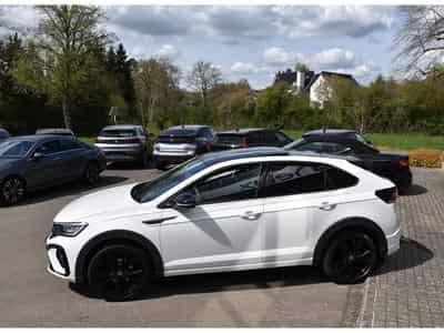 VW Taigo 1.5 TSI R-Line DSG ACC TRAVEL LANE SIDE TO ATT RMQ BEATS 1°M (2022) - Foto 3