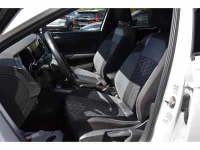 VW Taigo 1.5 TSI R-Line DSG ACC TRAVEL LANE SIDE TO ATT RMQ BEATS 1°M (2022) - Foto 6