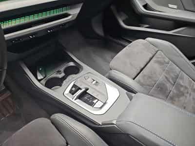 BMW 120 120 Auto M Sport (2025) - Foto 11