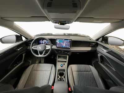 VW Tiguan Life+DSG+P.Design+P.Confort (2025) - Foto 2