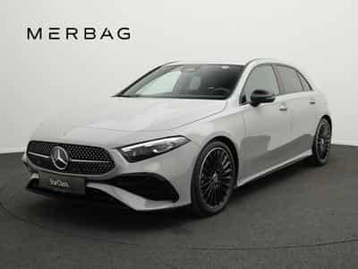 Mercedes A 200 AMG-Line Kamera+Night+19"+Ambi+MBUX (2025) - Foto 1