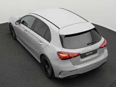 Mercedes A 200 AMG-Line Kamera+Night+19"+Ambi+MBUX (2025) - Foto 11