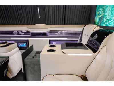 Mercedes V 300 V300 D VIP LANG MAYBACH/PANO/*FULL* (2025) - Foto 9