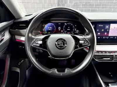 Skoda Octavia iV Estate Style 1.4 PHEV 204 CV (2021) - Photo 11