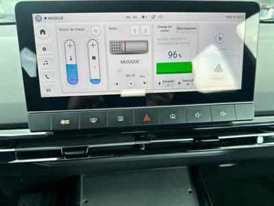 MG MG4 STANDARD (2026) - Photo 11