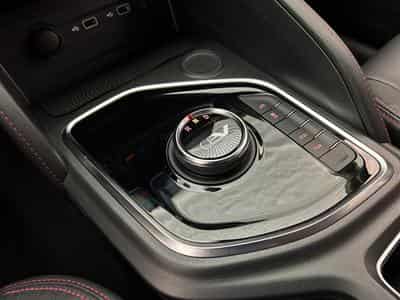 Maxus Euniq 6 T90 EV ELECTRIQUE (2026) - Photo 8