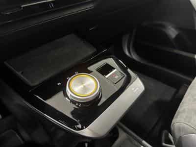 MG MG4 LUXURY X POWER (2026) - Photo 9