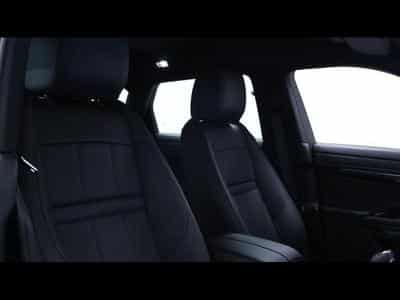 Land-Rover Range Rover Evoque D165 R-Dynamic S AWD Auto (2023) - Photo 12