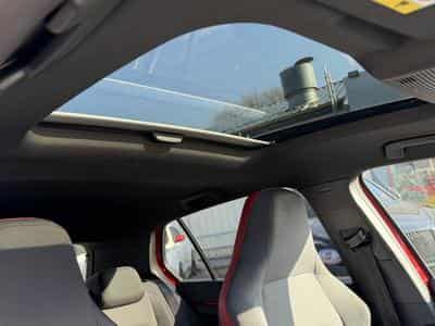 VW Golf GTI 2.0 TSI 245 DSG HARMAN KARDON PANO NAVI ACC (2021) - Foto 4