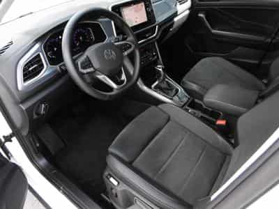 VW T-Roc Style 1.5 TSI (2024) - Photo 2