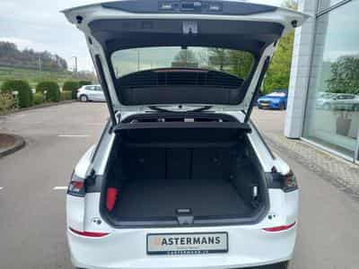 VW T-Roc R-Line 1.5 eTSI (2026) - Photo 7