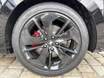 Skoda Octavia RS 2,0 TSI (2026) - Photo 15