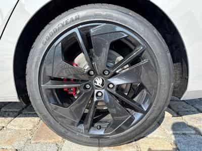 Skoda Octavia RS 2,0 TSI (2026) - Photo 15