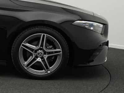 Mercedes A 200 AMG-Line Multi+Kamera+MBUX (2024) - Foto 6