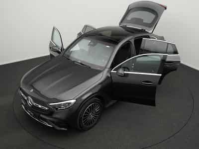 Mercedes GLC 200 4M AMG-Line Cpe LED+Pano+360°+MBUX (2025) - Photo 12