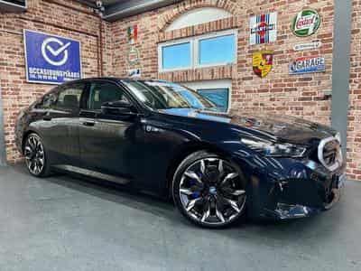 BMW i5 i5 M60 601cv Auto xDrive (2024) - Photo 1