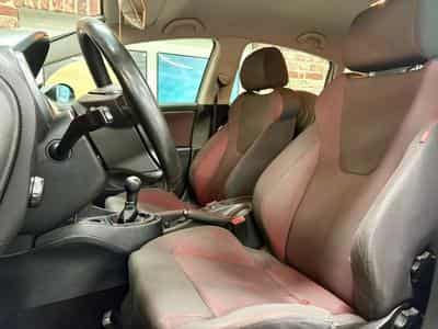 Seat Leon Leon 2.0 TDI 140cv STYLANCE (2007) - Photo 5