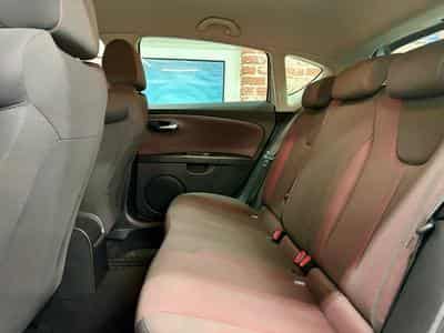 Seat Leon Leon 2.0 TDI 140cv STYLANCE (2007) - Photo 6