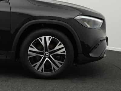 Mercedes GLA 180 d Progressive LED+Kamera+Night+MBUX (2025) - Photo 6