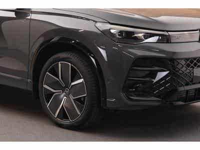 VW Tiguan R-Line 2.0 TDI 4Motion 142KW-193CV DSG7 - Attelage - DCC+ - (2025) - Foto 14