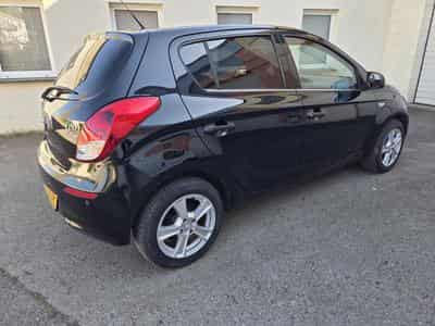 Hyundai i20 1.1 CRDI 75 CV Garantie 12 Mois (2012) - Foto 10