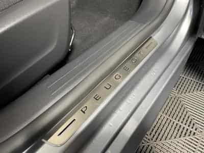 Peugeot 208 1.2 ESSENCE 75 CV STYLE CARPLAY 5P (2024) - Photo 8