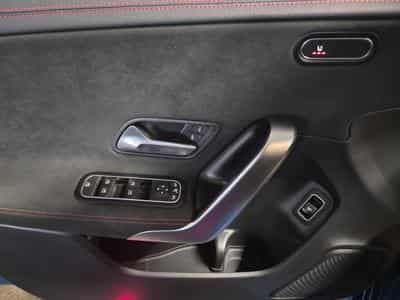 Mercedes CLA 200 D AMG LINE FACELIFT CUIR NAVI Garantie Mercedes (2024) - Photo 12