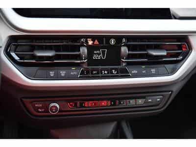 BMW 118 i CLIMA REGUL LANE LED PDC 1° MAIN (2022) - Photo 15