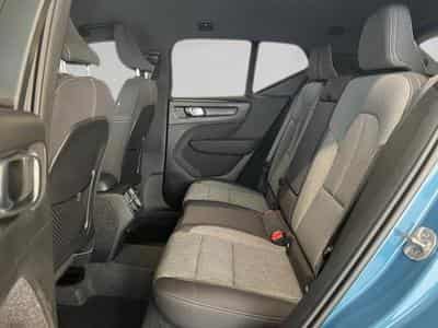 Volvo XC40 Plus Dark (2024) - Photo 14