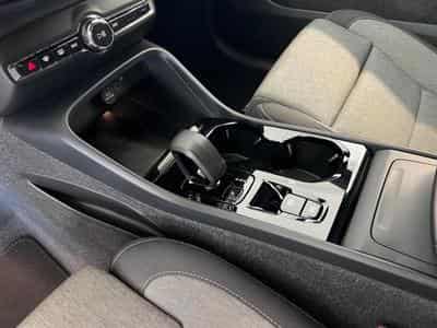 Volvo XC40 Plus Dark (2024) - Photo 8