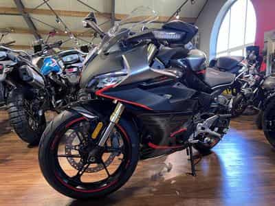 CF Moto SR (2026) - Photo 2