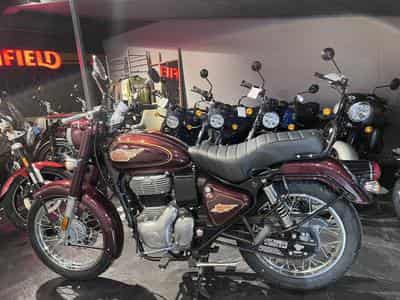 Royal Enfield Bullet 350 Maroon (2026) - Photo 4